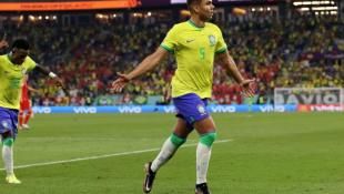 Unthinkable goal from Casemiro and victory - qualification for Brazil (vid)