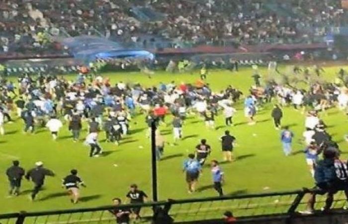 Unthinkable tragedy in Indonesia: More than 100 dead after incidents in a football match