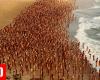 Australia: 2,500 people posed naked on a beach – Loud message about skin cancer