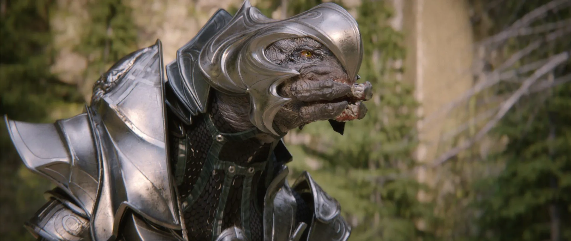 The Arbiter, Thel 'Vadam, wearing silver Arbiter armor in a cinematic scene from Halo 2: Anniversary.