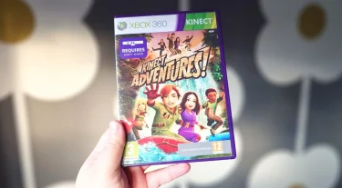 Άτομο συγκεντρώνει 400 αντίτυπα του Kinect Adventures