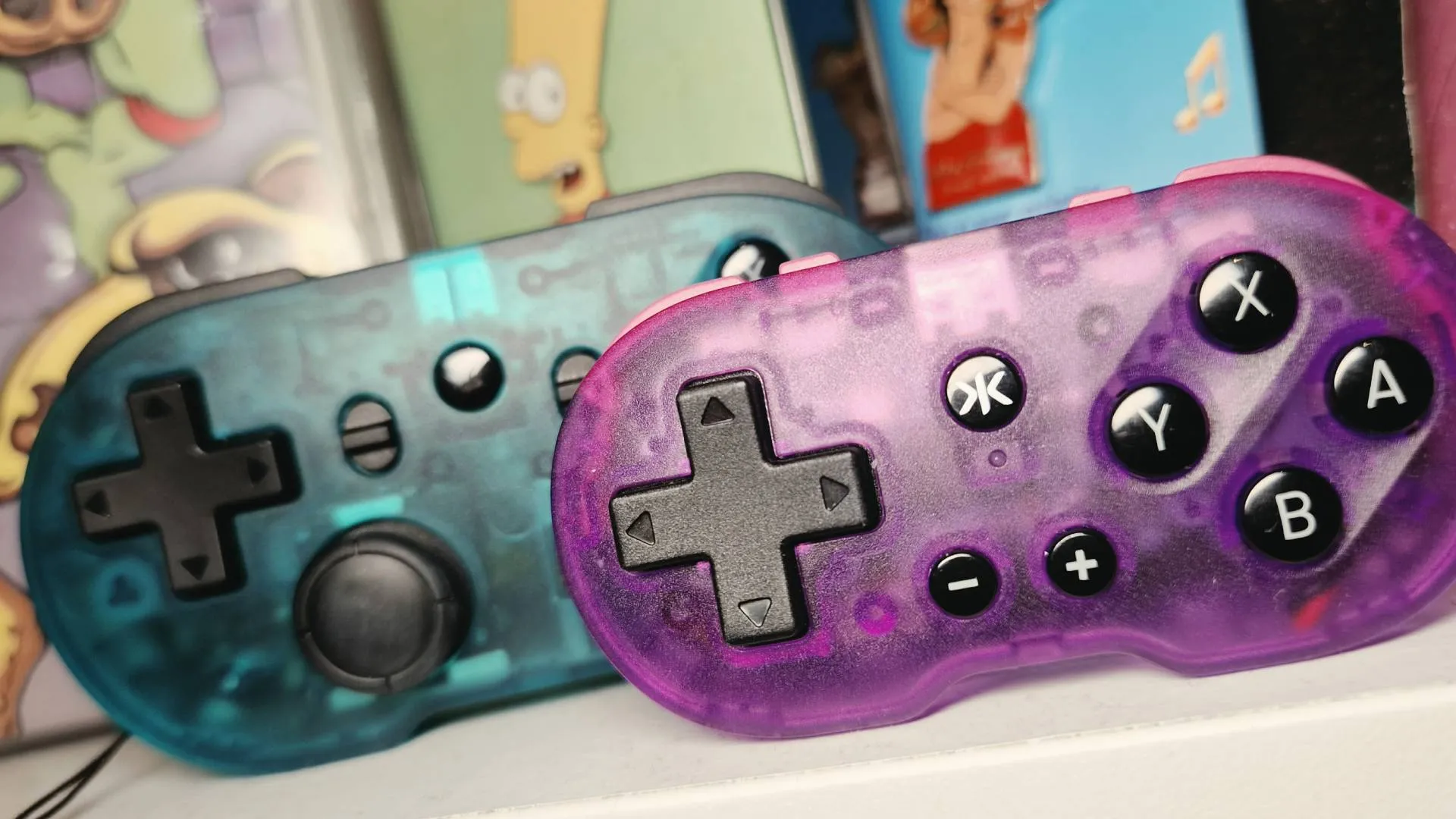 Photo of the CRKD Atom sitting on the Atom+ controller.